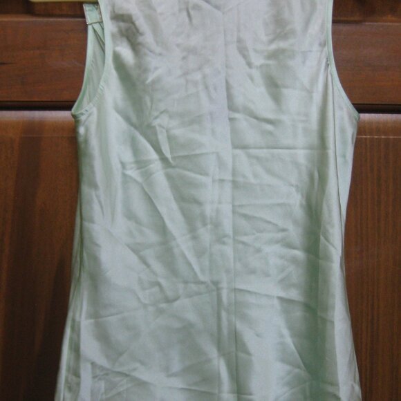 NWT White House Black Market Cowl layering Shell - Picture 4 of 4